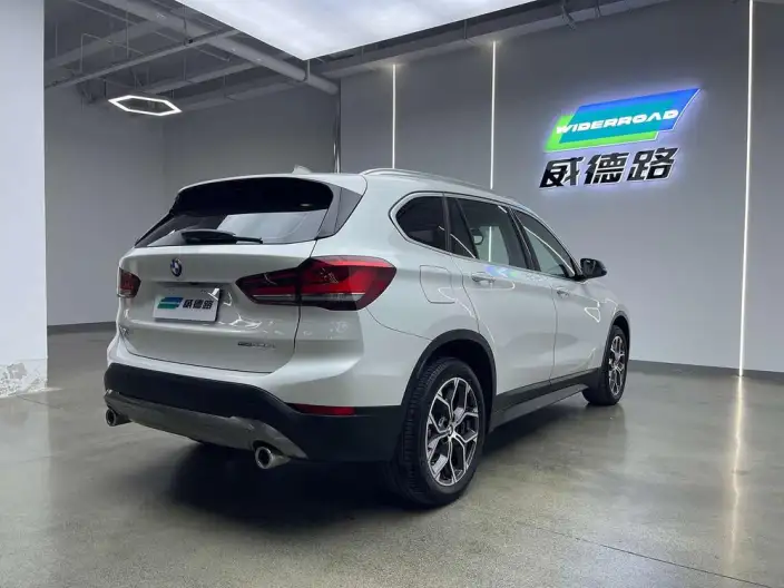 BMW X1 2022 Model sDrive25Li Leading Model – фото 6