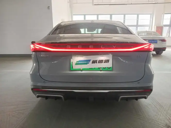 Geely Galaxy L6 2023 Model 1.5T DHT 125km MAX