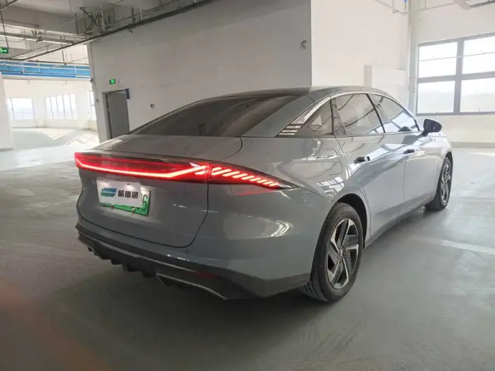 Geely Galaxy L6 2023 Model 1.5T DHT 125km MAX – фото 5