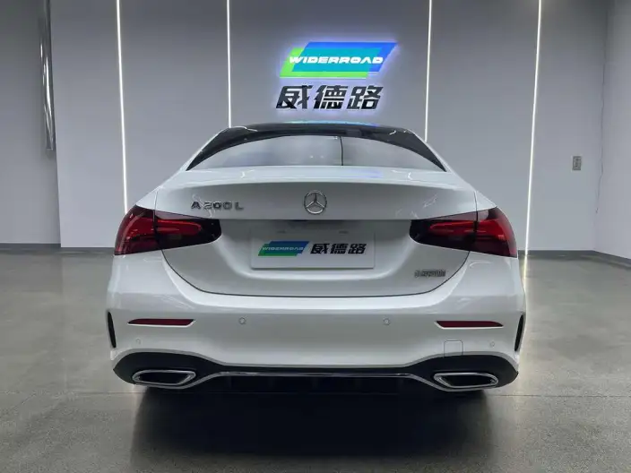 Mercedes-Benz A-class 2023 Model A 200 L Sports sedan Fashion Edition – фото 5