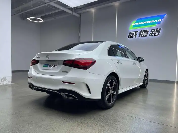 Mercedes-Benz A-class 2023 Model A 200 L Sports sedan Fashion Edition – фото 6
