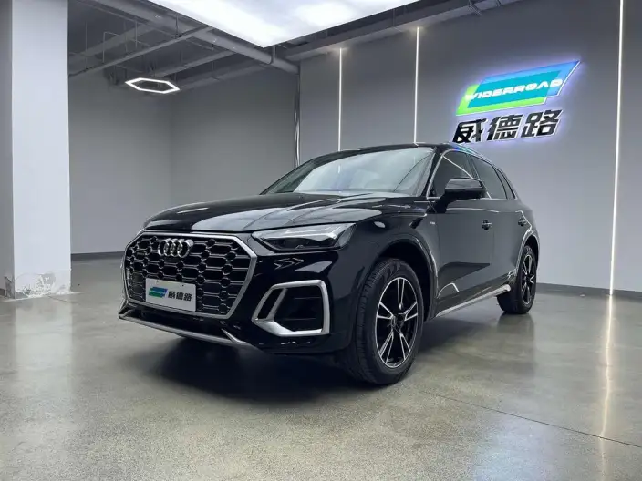 Audi Q5L 2024 Model 40TFSI Fashion Dynamic Model – фото 1