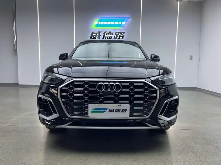 Audi Q5L 2024 Model 40TFSI Fashion Dynamic Model – фото 2