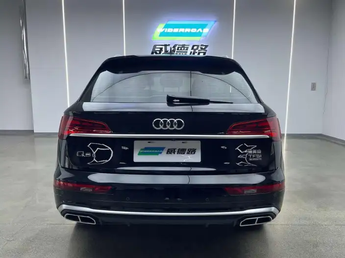 Audi Q5L 2024 Model 40TFSI Fashion Dynamic Model – фото 5