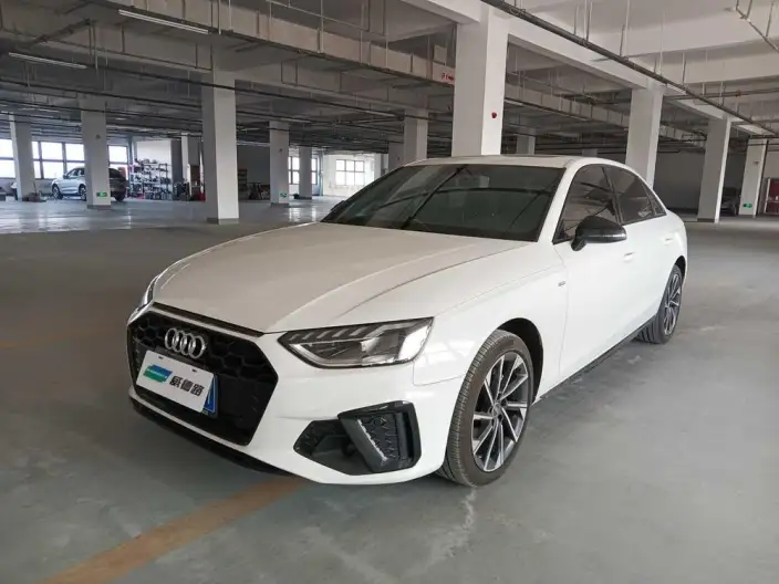 Audi A4 L 2023 Model 40 TFSI Luxury Dynamic Model – фото 1