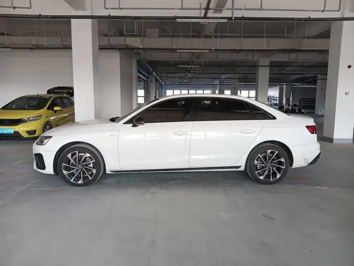 Audi A4 L 2023 Model 40 TFSI Luxury Dynamic Model – фото 3