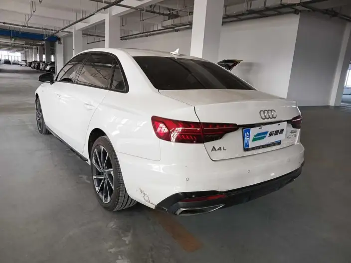 Audi A4 L 2023 Model 40 TFSI Luxury Dynamic Model – фото 4