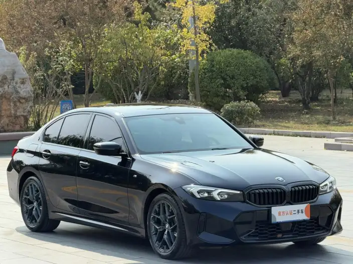 BMW 3 Series 2025 Model 330i M Sports Night Set – фото 3