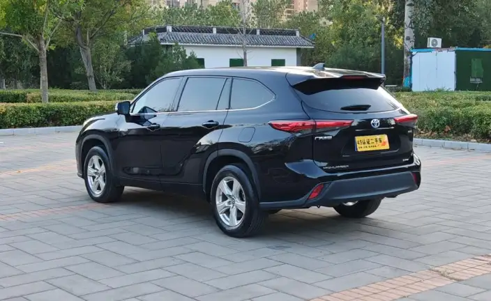 Toyota Highlander 2023 Model Hybrid 2.5L 4WD Elite Edition 7 seat – фото 4