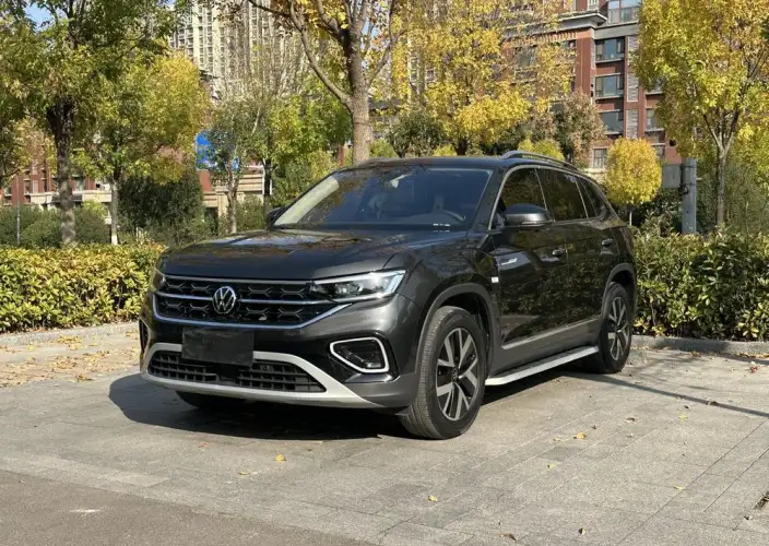 Volkswagen Tayron 2023 Model 280TSI 2WD Luxury Plus Advanced version – фото 1