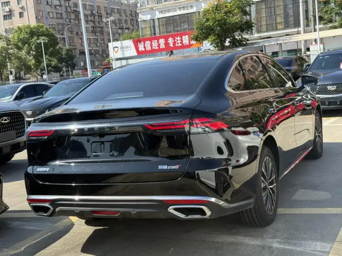 Geely Emgrand 2026 Model No. 5 Gen 1.5T DCT Flagship Model – фото 5
