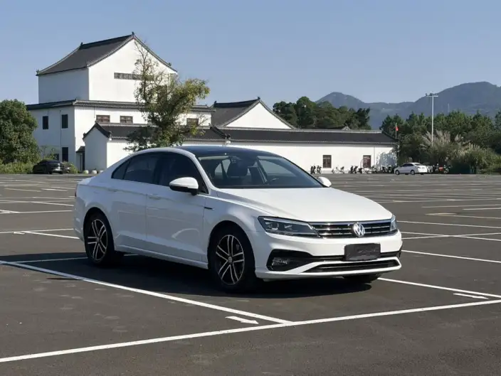 Volkswagen Lamando 2021 Model 280TSI DSG Comfort Edition – фото 3