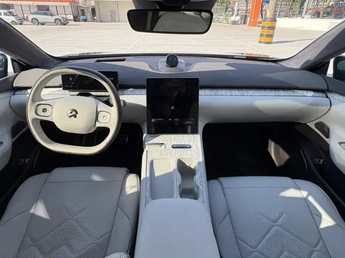 NIO ET7 2021 Model 100kWh First Edition Edition – фото 9
