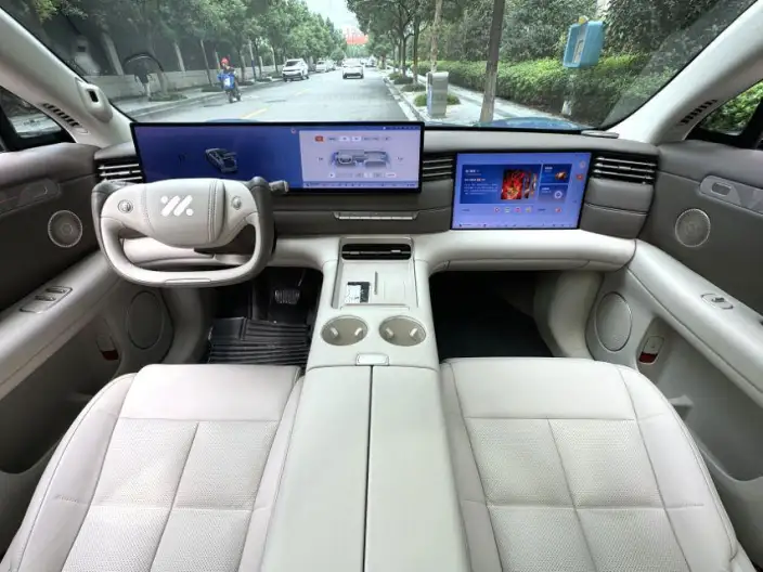 IM LS6 2026 Model EV Max – фото 6