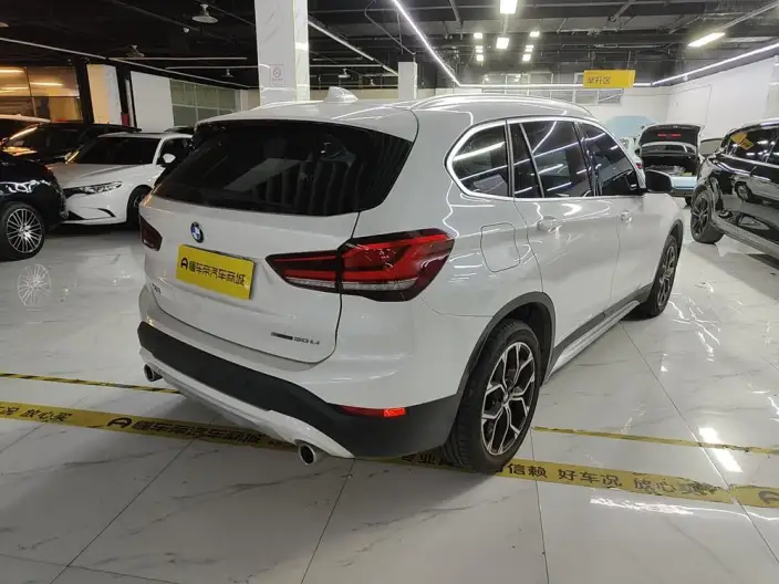 BMW X1 2022 Model sDrive20Li Fashion Model – фото 2