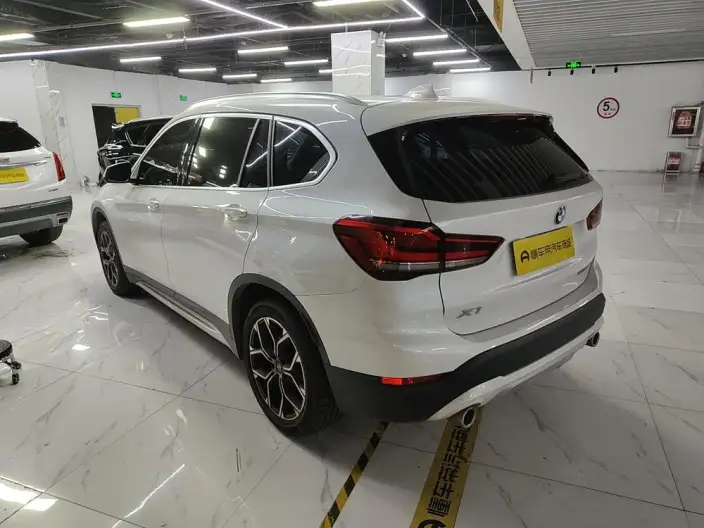 BMW X1 2022 Model sDrive20Li Fashion Model – фото 4