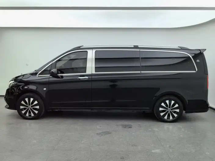 Viano 2023 Model 2.0T Elite Edition 7 seat – фото 4