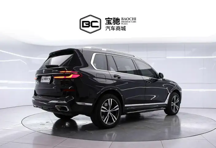 BMW X7 2023 Model xDrive40i Exclusive Model M Sports Set – фото 4