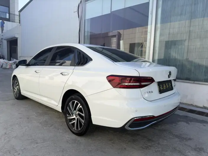Volkswagen Lavida 2023 Model 1.5L Automatic Manyi Edition – фото 4