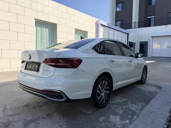 Volkswagen Lavida 2023 Model 1.5L Automatic Manyi Edition – фото 6