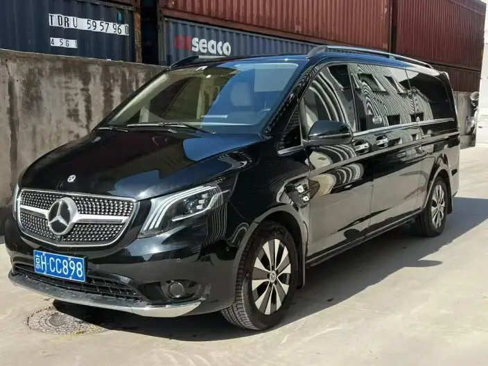 Viano 2023 Model 2.0T Business Edition 7 seat – фото 1