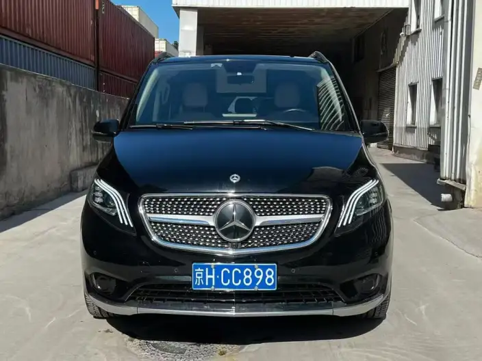 Viano 2023 Model 2.0T Business Edition 7 seat – фото 2