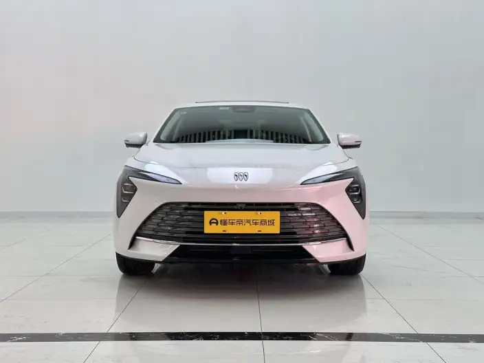 Buick LaCrosse 2023 Model 28T Automatic Yue Zun Edition – фото 2