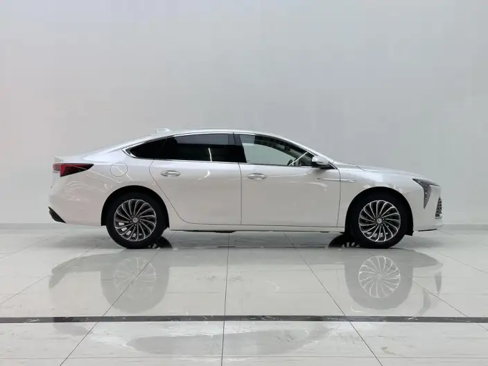 Buick LaCrosse 2023 Model 28T Automatic Yue Zun Edition – фото 8