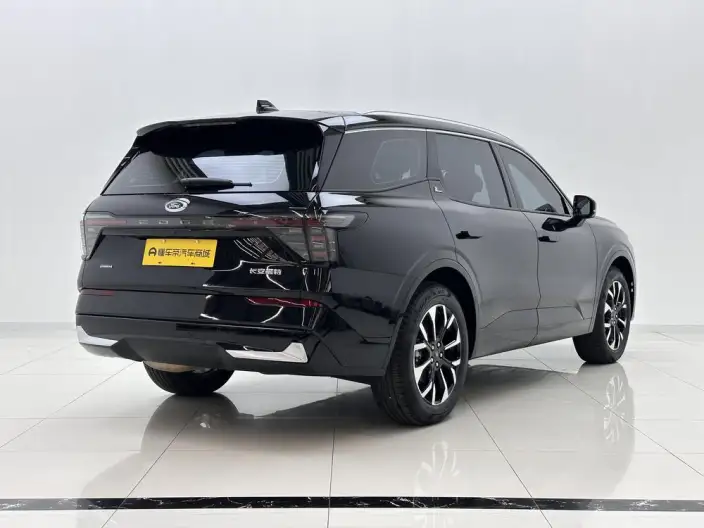 Ford Edge 2026 Model Ford Edge L 2.0T EcoBoost E Hybrid 4WD VII seat Supreme Model – фото 7