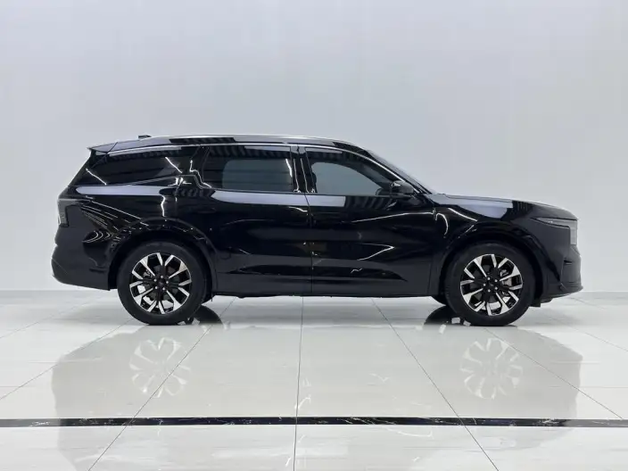 Ford Edge 2026 Model Ford Edge L 2.0T EcoBoost E Hybrid 4WD VII seat Supreme Model – фото 8
