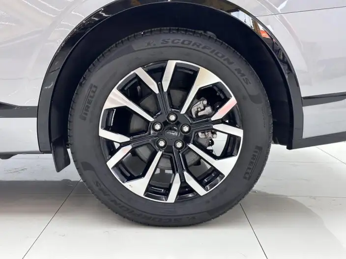 Ford Edge 2026 Model Ford Edge L 2.0T EcoBoost E Hybrid 4WD VII seat Supreme Model – фото 9