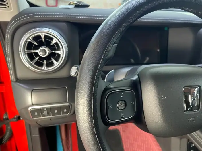 Tank 300 2025 Model 2.0T Gasoline Edition Challenger – фото 7