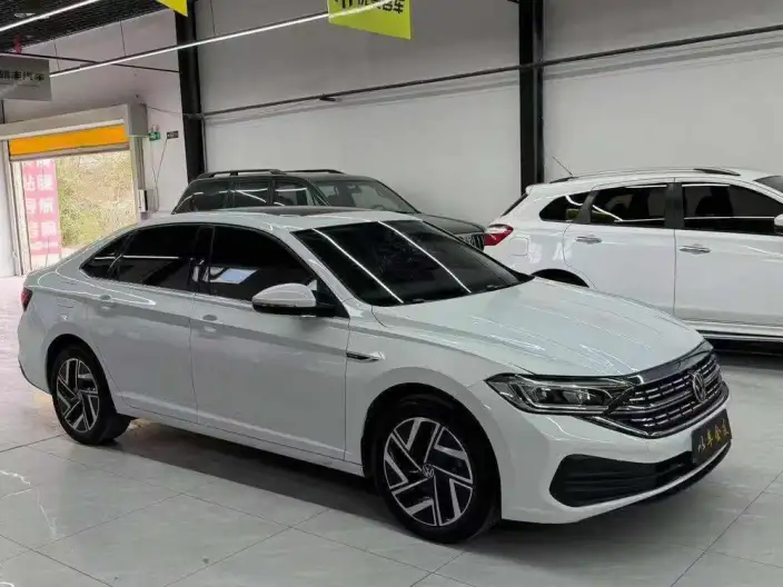 Volkswagen Sagitar 2024 Model 300TSI DSG Flying Version – фото 3