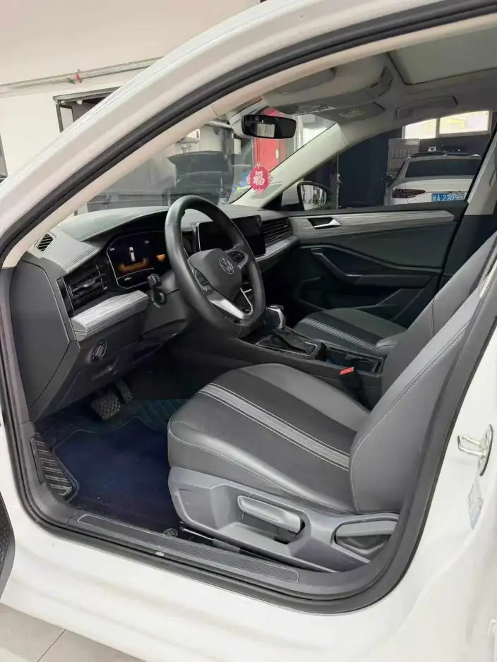 Volkswagen Sagitar 2024 Model 300TSI DSG Flying Version – фото 8