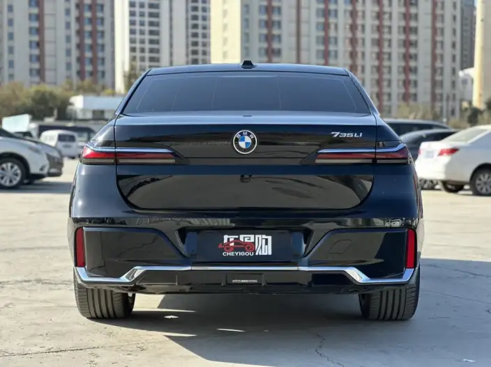 BMW 7 Series 2023 Model 735Li M Sports Set – фото 5