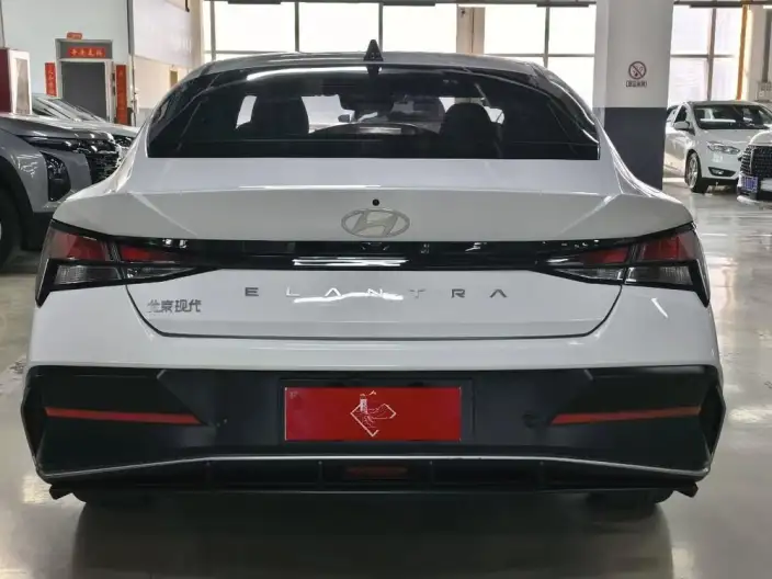 Hyundai Ioniq 2023 Model 1.5L CVT GLX Elite Edition – фото 5