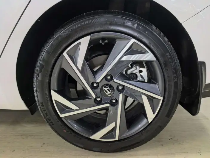Hyundai Ioniq 2023 Model 1.5L CVT GLX Elite Edition – фото 7