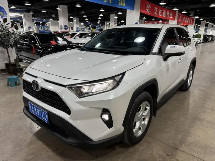 Toyota RAV4 2024 Model 2.0L CVT 2WD Urban Edition – фото 1