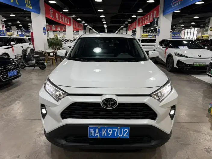 Toyota RAV4 2024 Model 2.0L CVT 2WD Urban Edition – фото 2