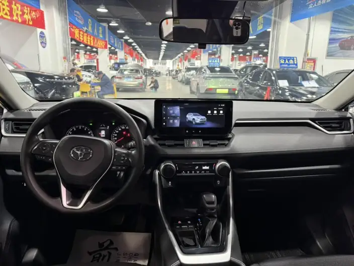 Toyota RAV4 2024 Model 2.0L CVT 2WD Urban Edition – фото 7