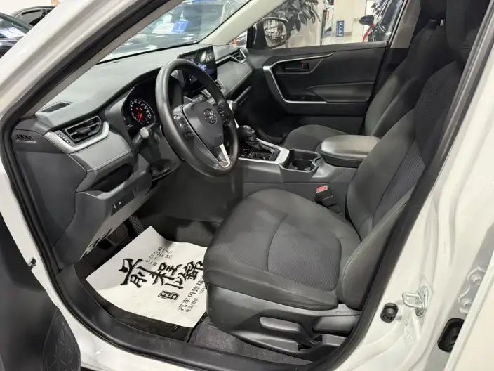 Toyota RAV4 2024 Model 2.0L CVT 2WD Urban Edition – фото 8