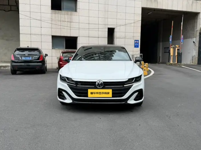 Volkswagen CC 2023 Model 380TSI Eye-catching version – фото 2