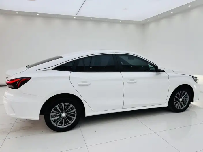 MG5 2026 Model 180DVVT Global Deluxe Edition – фото 8