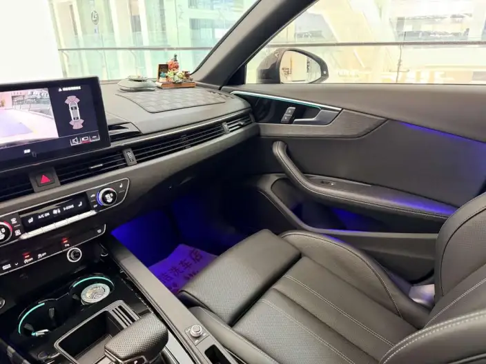 Audi A4 L 2024 Model 40 TFSI Luxury Dynamic Model – фото 5