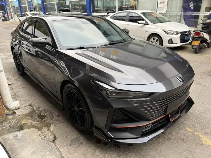 Changan UNI-V 2022 Model 1.5T Sports Edition – фото 3