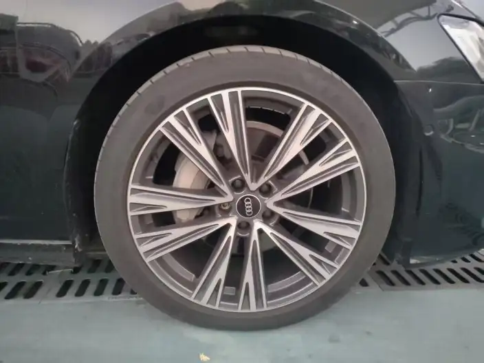 Audi A6L 2024 Model 45 TFSI quattro Exclusive Dynamic Model – фото 6