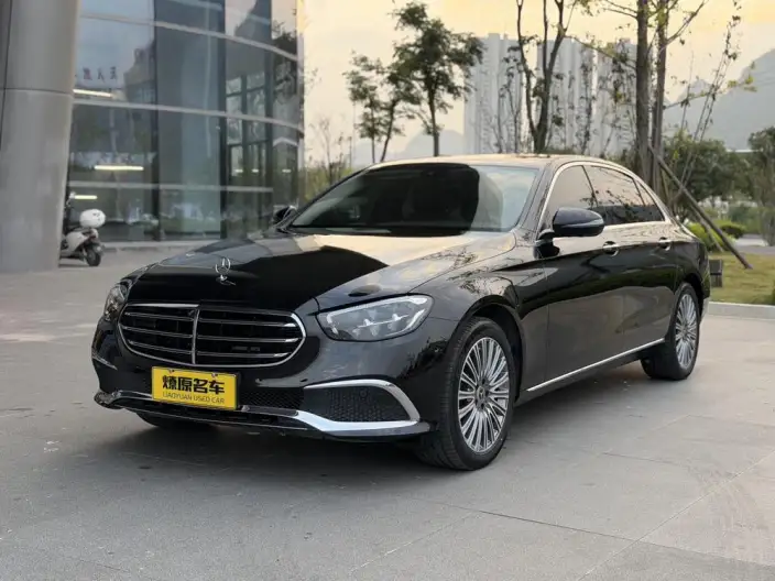 Mercedes-Benz E-Class 2022 Model E 300 L Fashion Model sedan – фото 1