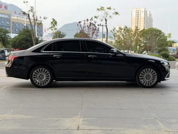 Mercedes-Benz E-Class 2022 Model E 300 L Fashion Model sedan – фото 7