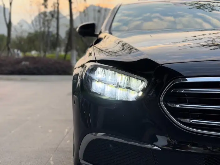 Mercedes-Benz E-Class 2022 Model E 300 L Fashion Model sedan – фото 8