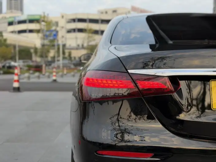 Mercedes-Benz E-Class 2022 Model E 300 L Fashion Model sedan – фото 9